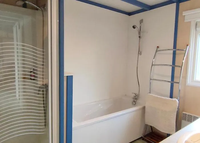 Dom wakacyjny Spacieux A 8 Km De La